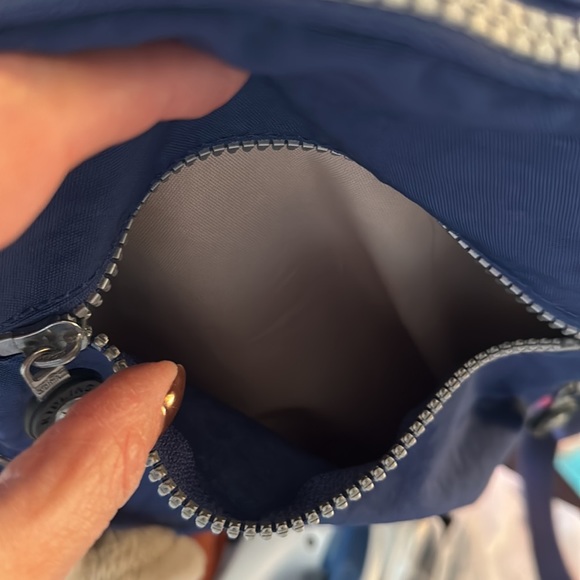 Kipling Book-bag - Picture 6 of 9